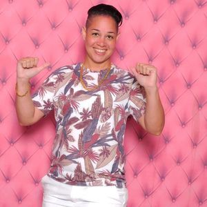 Meet your Posher, Simone